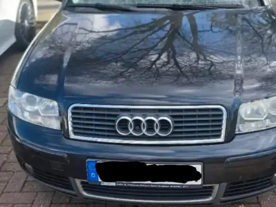 Gebraucht Audi A4 130 PS (95 kW) 2004 Schwarz Limousine