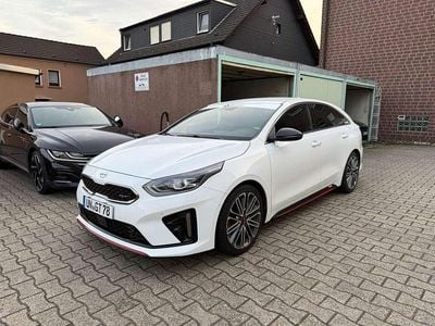 Kia ProCeed GT