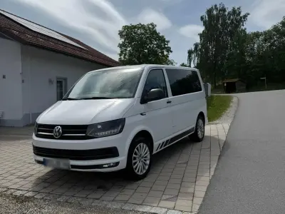 Gebraucht VW Multivan 150 PS (110 kW) 2016 Weiß Van / Kleinbus
