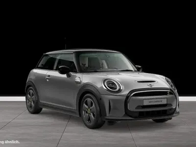 Gebraucht Mini Cooper SE Hatch 135 kW (184 PS) 2022 Moonwalk grey Kleinwagen