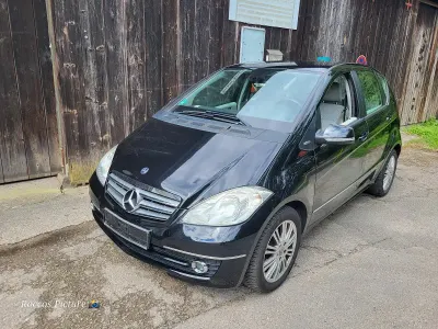 Gebraucht Mercedes A180 116 PS (85 kW) 2009 Schwarz Kleinwagen