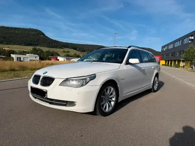 Gebraucht BMW 523 M Sport 192 PS (141 kW) 2008 Weiß Kombi