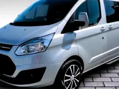 Gebraucht Ford Tourneo Custom 155 PS (114 kW) 2016 Grau Van