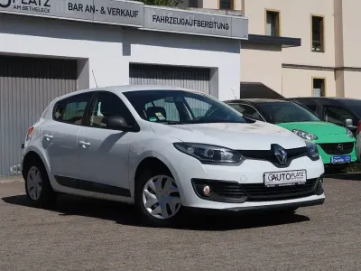 Second-hand Renault Mégane 110 CP (80 kW) 2014 Alb Berlinǎ