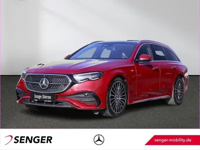 Gebraucht Mercedes E300 AMG 204 PS (150 kW) 2025 Rot