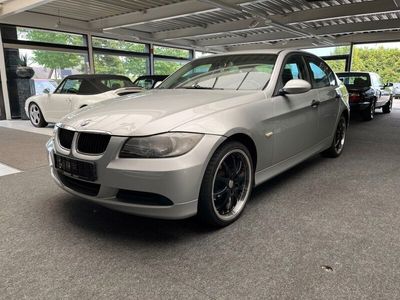 gebraucht BMW 318 i Limo/Klimaautomatik/Sportsitze/19 Zoll