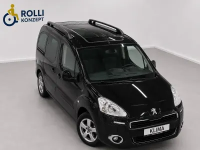 Gebraucht Peugeot Partner Tepee Allure 114 PS (83 kW) 2015 Schwarz Van / Kleinbus