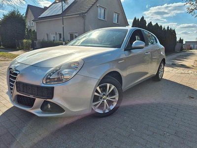 Usata Alfa Romeo Giulietta Veloce 120 CV (88 kW) 2014 Argento Utilitaria