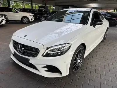 Gebraucht Mercedes C400 AMG 333 PS (244 kW) 2019 Weiß Coupé