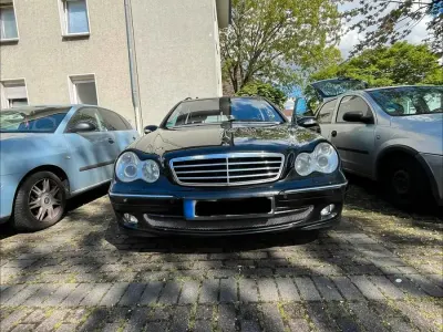 Gebraucht Mercedes C270 Avantgarde 170 PS (125 kW) 2004 Schwarz Kombi