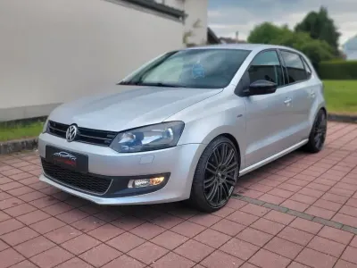Używany VW Polo Match 69 KM (50 kW) 2012 Srebrny Hatchback