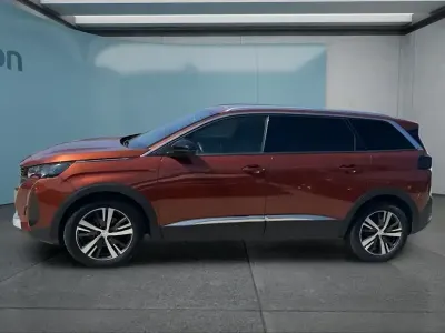 Gebraucht Peugeot 5008 2024 Braun SUV