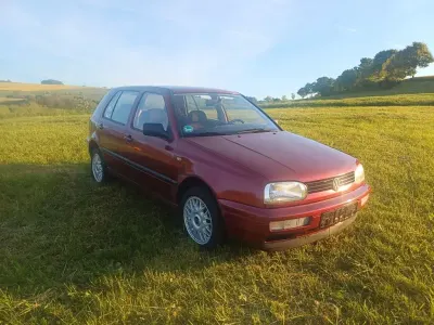 Brugt VW Golf III 90 HK (66 kW) 1996 Rød Sedan