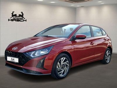 Neu Hyundai i20 Trend 101 PS (74 kW) 2025 Rot Limousine