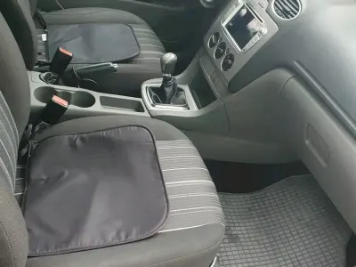 Gebraucht Ford Focus 100 PS (73 kW) 2008 Schwarz Kombi
