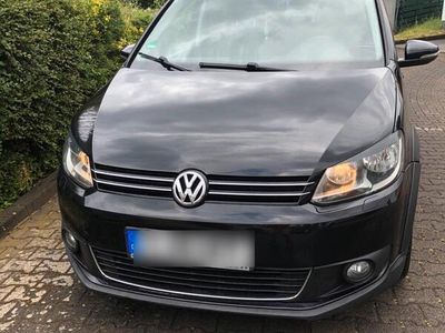 VW Touran Cross