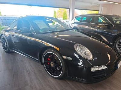 Porsche 911 Carrera GTS
