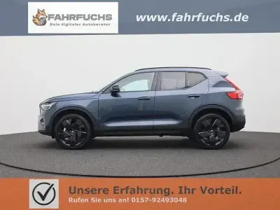 Nowe Volvo XC40 Plus 197 KM (144 kW) 2026 Czarny SUV