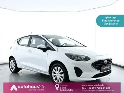 Gebraucht Ford Fiesta Cool & Connect 75 PS (55 kW) 2023 Weiß Kleinwagen