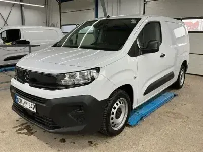 Gebraucht Opel Combo 102 PS (75 kW) 2025 Weiß Van / Kleinbus