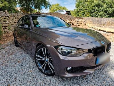 Braun Gebraucht 2013 BMW 320 Limousine | 8.900 € (Fairer Preis)