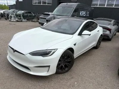 Gebraucht Tesla Model S Plaid 759 kW (1033 PS) 2023 Weiß Kleinwagen