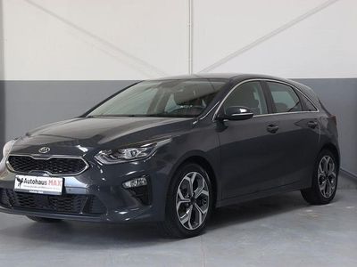 Gebraucht Kia Ceed Spirit 140 PS (102 kW) 2019 Grau Kleinwagen