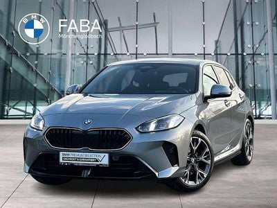 Begagnad BMW 120 Performance 170 HK (125 kW) 2025 Grå Halvkombi