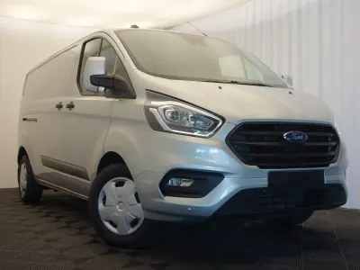 Gebraucht Ford Transit Custom Premium 131 PS (96 kW) 2023 Silber Van / Kleinbus