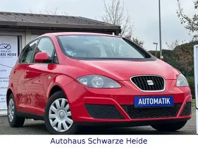 Käytetty Seat Altea 105 HP (77 kW) 2011 Punainen Viistoperä