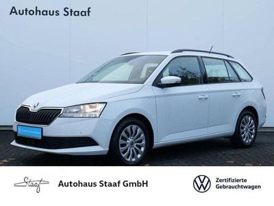 Moonweiß perleffekt Gebraucht 2021 Skoda Fabia Ambition Kombi | 16.590 € (Fairer Preis)