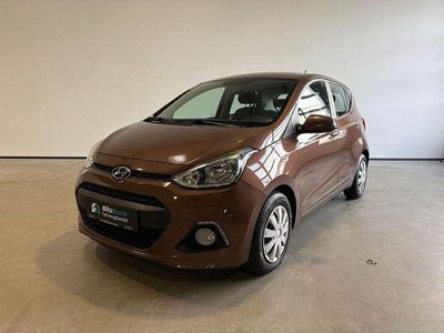 Gebraucht Hyundai i10 YES! 67 PS (49 kW) 2015 Braun Kleinwagen