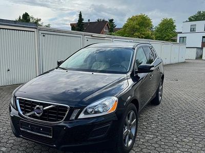 Usado Volvo XC60 215 HP (158 kW) 2013 Preto SUV