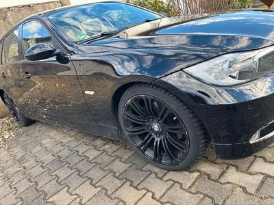 Gebraucht BMW 318 143 PS (105 kW) 2008 Schwarz Kombi