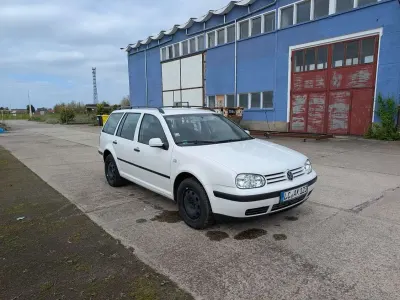 Gebraucht VW Golf IV 101 PS (74 kW) 2003 Weiß Kombi