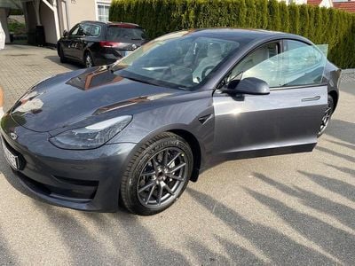 Gebraucht Tesla Model 3 Standard Range 208 kW (283 PS) 2022 Grau Limousine