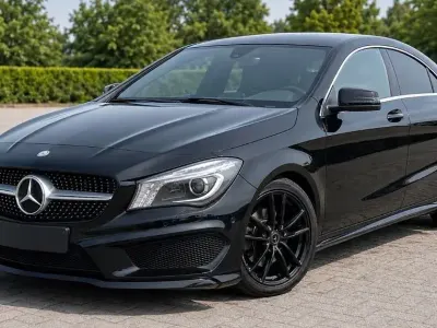 Gebraucht Mercedes CLA220 AMG line 170 PS (125 kW) 2013 Schwarz Limousine