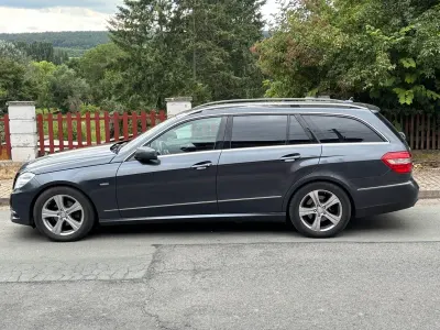 Gebraucht Mercedes E220 Avantgarde 170 PS (125 kW) 2011 Grau Limousine