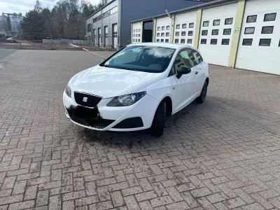Usata Seat Ibiza SC Style 69 CV (50 kW) 2012 Bianco Utilitaria