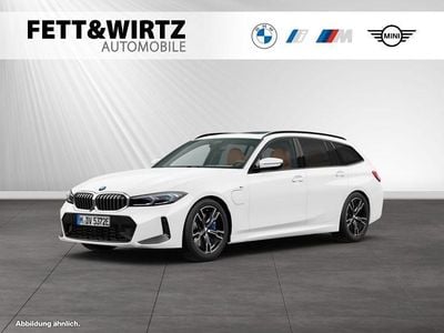 Usado BMW 330e M Sport 292 HP (214 kW) 2025 Branco Carrinha