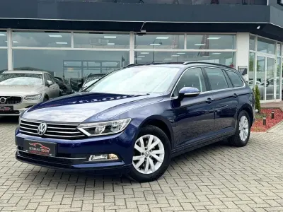 Gebraucht VW Passat Comfortline 150 PS (110 kW) 2019 Blau Kombi