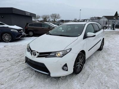 Gebraucht Toyota Auris Touring Sports Edition 132 PS (97 kW) 2014 Weiß Kombi