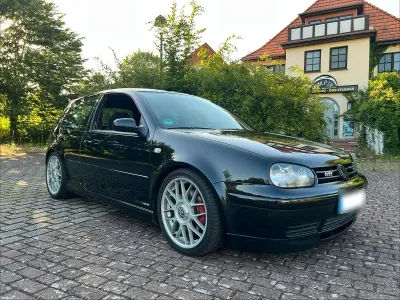 Gebraucht VW Golf IV Edition 180 PS (132 kW) 2002 Schwarz Kleinwagen