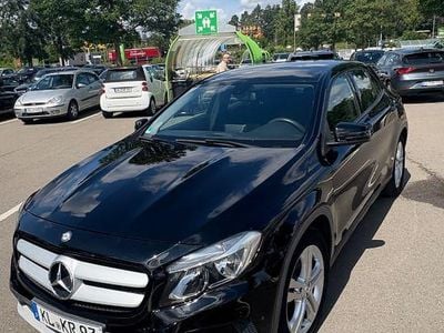 Mercedes GLA200