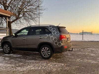 Grau Gebraucht 2012 Kia Sorento Spirit SUV | 10.000 € (Etwas zu teuer)