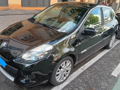 Occasion Renault Clio III Dynamique 75 ch (55 kW) 2009 Noir Citadine