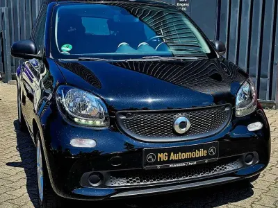 Gebraucht Smart ForFour Pure 71 PS (52 kW) 2016 Schwarz Kleinwagen