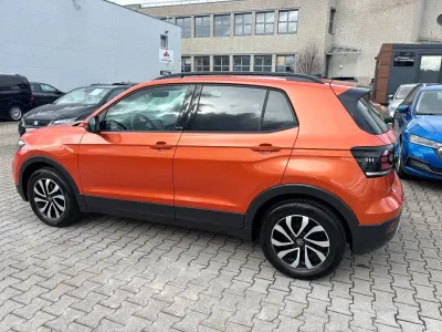 Gebraucht VW T-Cross Active 95 PS (69 kW) 2022 Orange SUV
