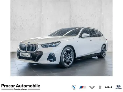 Gebraucht BMW i5 M Sport 250 kW (340 PS) 2025 Weiß Kombi