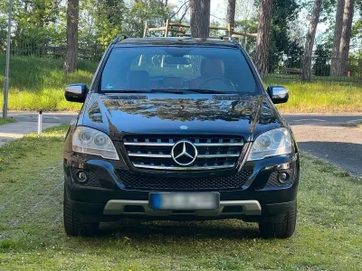 Begagnad Mercedes ML300 204 HK (150 kW) 2010 Svart SUV